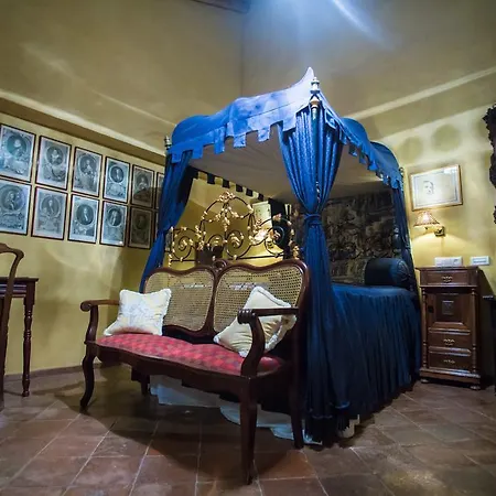 El Palacio De San Benito בית הארחה