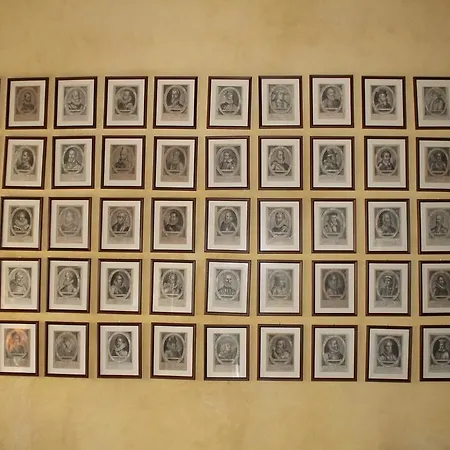 El Palacio De San Benito 4* קזאיה דה לה סיירה