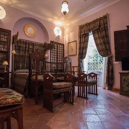 El Palacio De San Benito בית הארחה קזאיה דה לה סיירה