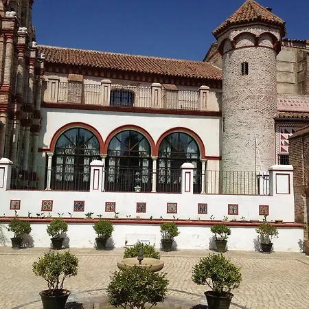 El Palacio De San Benito בית הארחה קזאיה דה לה סיירה